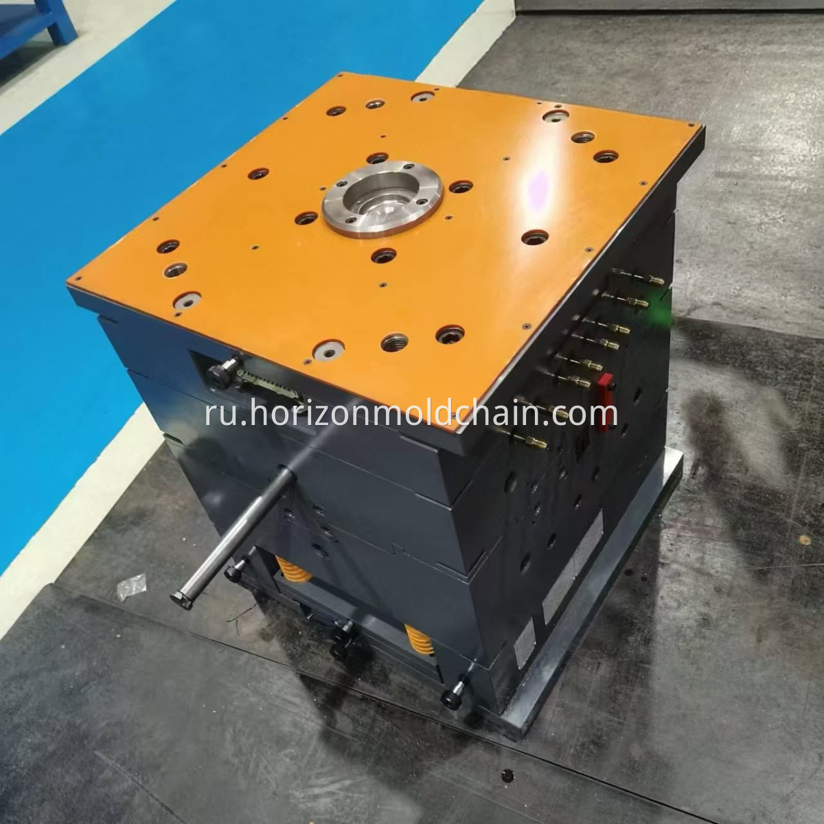 Имя по умолчанию default name